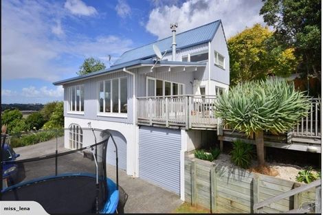 Photo of property in 19 Orewa Heights Crescent, Orewa, 0931