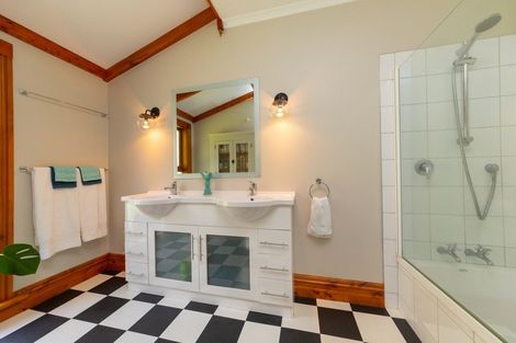 Photo of property in 499 Sandon Road, Feilding, 4779