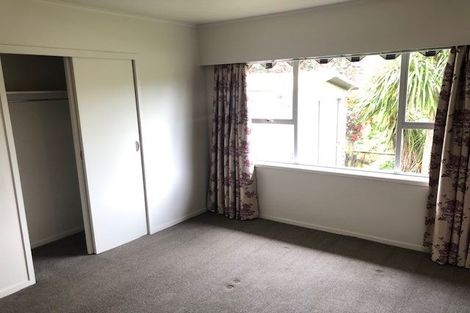 Photo of property in 1/7 Downing Street, Glenfield, Auckland, 0629