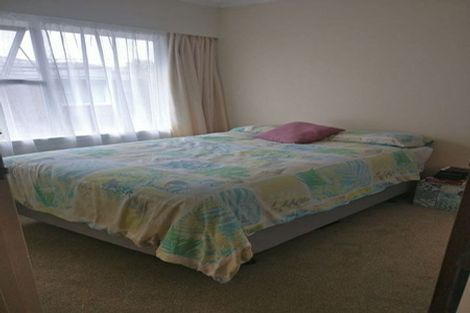 Photo of property in 2/27 Kerswill Place, Pakuranga, Auckland, 2010