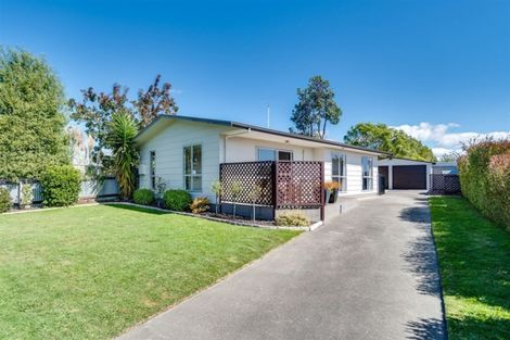 Photo of property in 28 Tait Drive, Greenmeadows, Napier, 4112