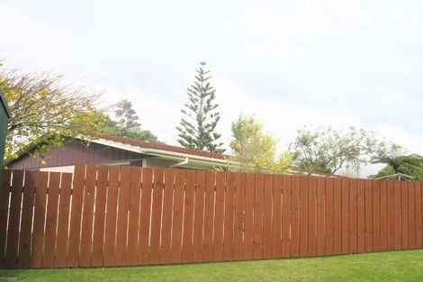 Photo of property in 306 Dowse Drive, Maungaraki, Lower Hutt, 5010