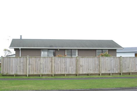 Photo of property in 6 Trimble Place, Bell Block, New Plymouth, 4312