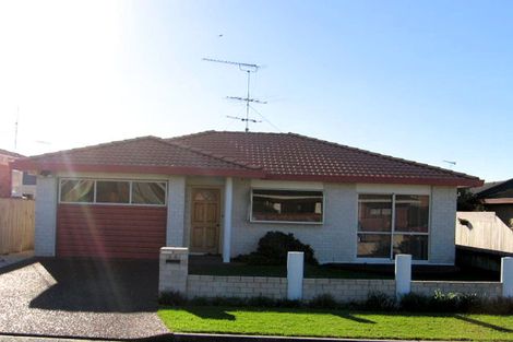 Photo of property in 3b Edward Avenue, Orewa, 0931
