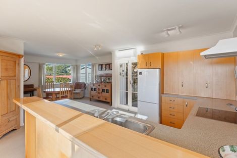 Photo of property in 38 Queens Road, Waikanae Beach, Waikanae, 5036