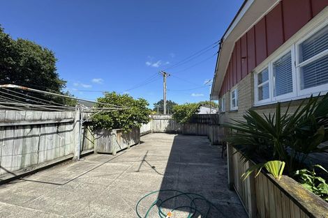 Photo of property in 1/54 Martin Street, Wallaceville, Upper Hutt, 5018