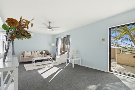 Photo of property in 35 Danube Lane, Glen Eden, Auckland, 0602