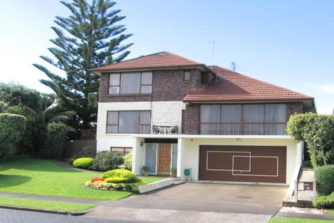 Photo of property in 38 Waller Avenue, Bucklands Beach, Auckland, 2012