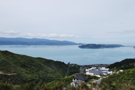 Photo of property in 11 Grumman Lane, Newlands, Wellington, 6037