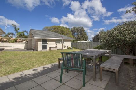 Photo of property in 5 Wakanoi Place, Bowentown, Katikati, 3177