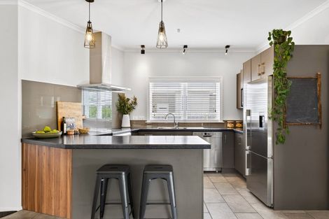 Photo of property in 913 Lawrence Street, Akina, Hastings, 4122