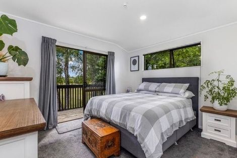 Photo of property in 2/187 Carnoustie Drive, Wattle Downs, Auckland, 2103