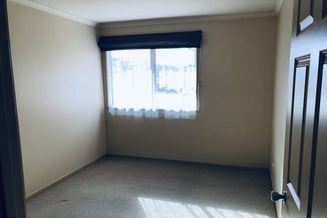 Photo of property in 17a Lesa Annis Place, Henderson, Auckland, 0612