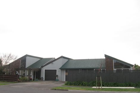 Photo of property in 6 Corwen Place, Mayfair, Hastings, 4122