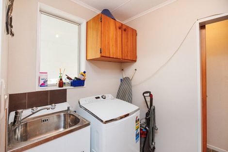 Photo of property in 43 Trent Street, Rongotea, 4476