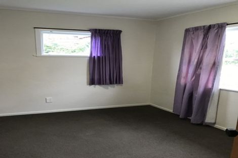 Photo of property in 19 Lyford Crescent, Sunnynook, Auckland, 0620