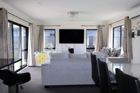 Photo of property in 55 Buddle Road, Wallaceville, Upper Hutt, 5018