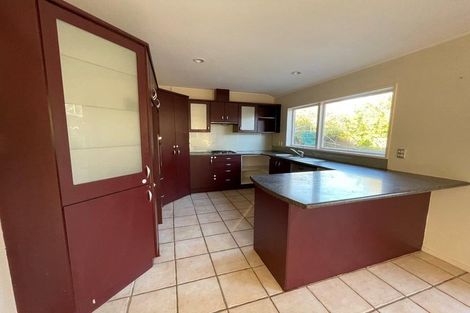 Photo of property in 43 Meadway, Sunnyhills, Auckland, 2010