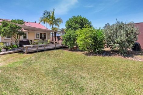 Photo of property in 8 Bernard Street, Avenues, Whangarei, 0110