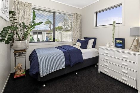 Photo of property in 4 Sarah Place, Farm Cove, Auckland, 2012