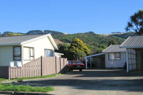 Photo of property in 64 Takapuwahia Drive, Takapuwahia, Porirua, 5022
