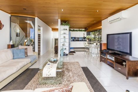 Photo of property in 26 Churchill Road, Murrays Bay, Auckland, 0630