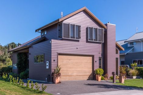 Photo of property in 5 Ian Place, Waihi Beach, 3611