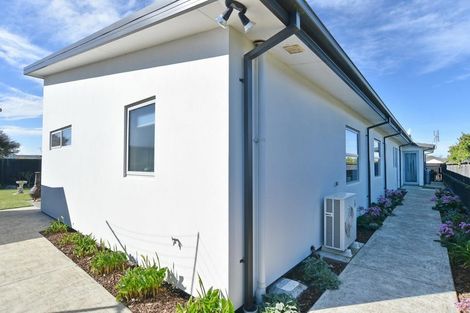Photo of property in 9 Churchill Drive, Rangiora, 7400