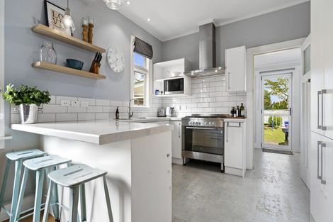 Photo of property in 178 Carrington Street, Lower Vogeltown, New Plymouth, 4310