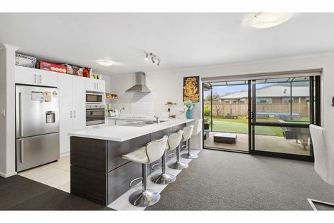 Photo of property in 8 Sundale Drive, Te Aroha, 3320