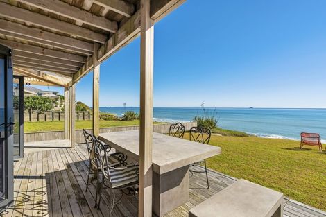 Photo of property in 147 Pukehina Parade, Pukehina, Te Puke, 3189