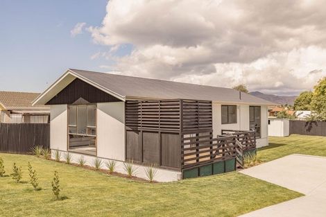 Photo of property in 12 Bromley Road, Bromley, Christchurch, 8062