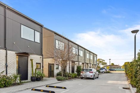 Photo of property in 50 Ivy Nola Way, Henderson, Auckland, 0612