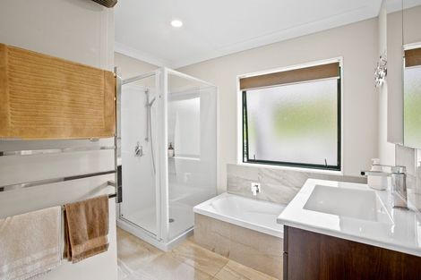 Photo of property in 20 Ashmore Drive, Frankleigh Park, New Plymouth, 4310