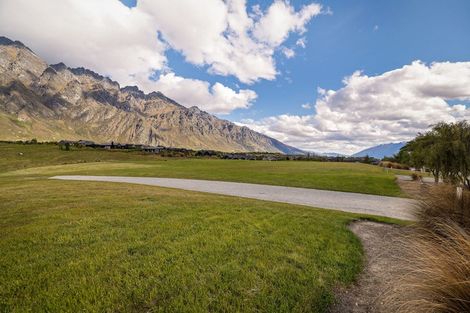 Photo of property in 16 Cunninghams Drive, Jacks Point, Queenstown, 9371