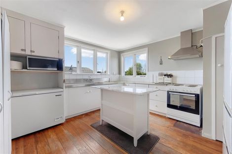 Photo of property in 10 Dunlop Road, Te Puke, 3119