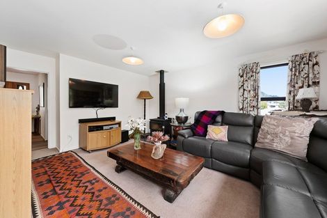 Photo of property in 34 Milton Terrace, Picton, 7220