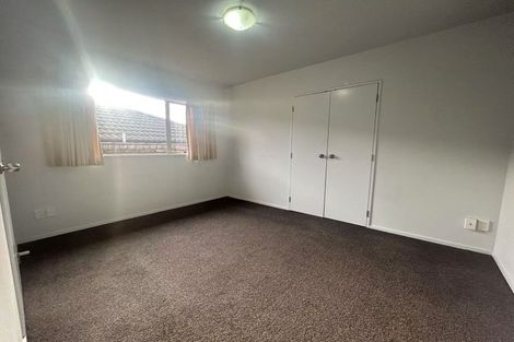 Photo of property in 7b Woodbank Drive, Glen Eden, Auckland, 0602