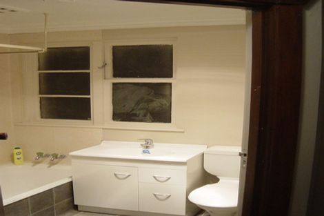 Photo of property in 2/4 Tama Street, Alicetown, Lower Hutt, 5010