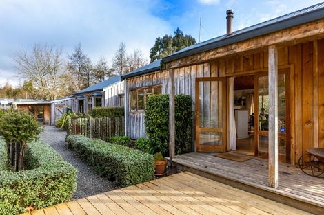 Photo of property in 220 Caroline Drive, Maunganamu, Taupo, 3379