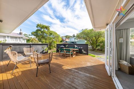 Photo of property in 46 Cedar Street, Maungaraki, Lower Hutt, 5010