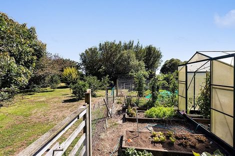 Photo of property in 524 Tikorangi Road, Tikorangi, Waitara, 4383