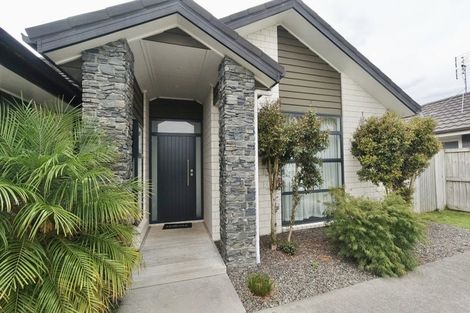 Photo of property in 7 Magellan Rise, Flagstaff, Hamilton, 3210