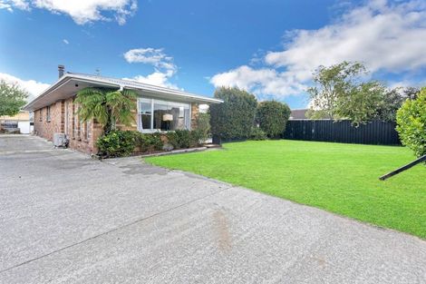 Photo of property in 80 Grove Road, Papakura, 2110