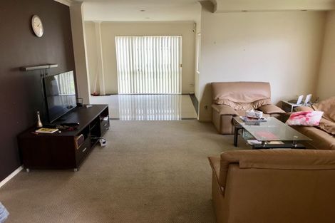 Photo of property in 1 Kestev Drive, Flat Bush, Auckland, 2016