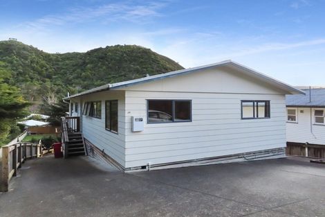 Photo of property in 30 Plateau Road, Te Marua, Upper Hutt, 5018