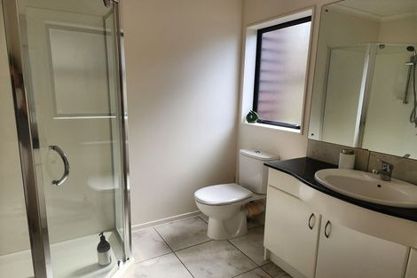 Photo of property in 14a Baverstock Road, Flat Bush, Auckland, 2016