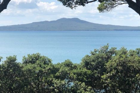 Photo of property in 223 Beach Road, Campbells Bay, Auckland, 0630