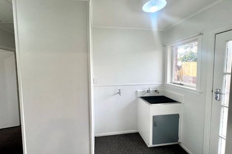 Photo of property in 4/8 Winspear Place, Manukau, Auckland, 2025