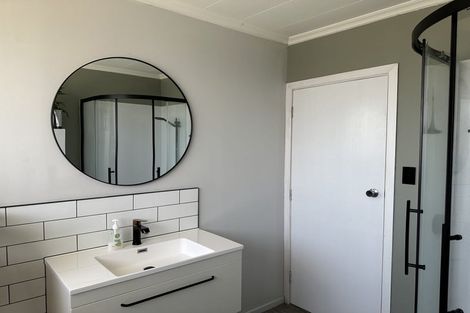 Photo of property in 31 Hutchins Street, Waitara, 4320